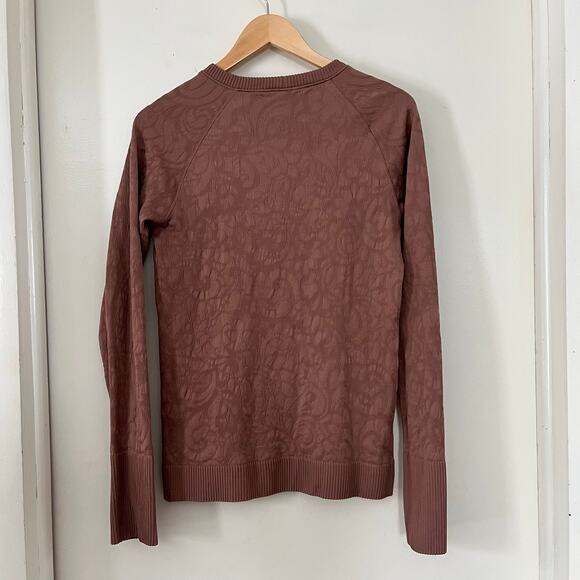 Lululemon Rest Less Women's Size M Spanish Oak Embossed Floral Activewear Top - Picture 3 of 5